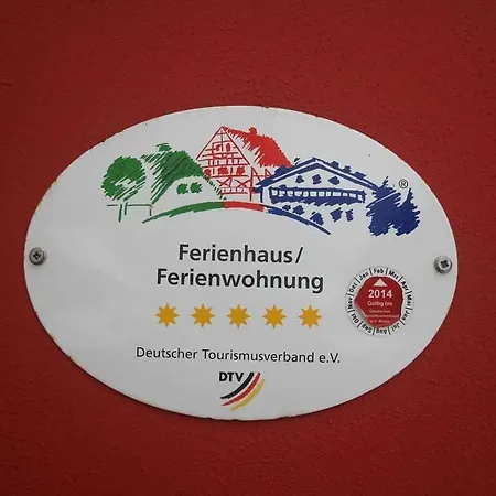 _ Luxusferienhaus Moewe Unter Reet *